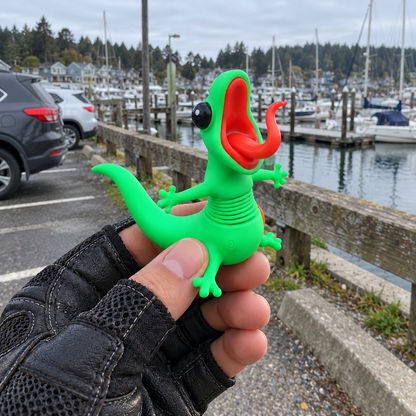 🦎🏍️ BUY 1 GET 1 FREE | Roadside Lizard Buddy – Car & Motorcycle Decor + FREE Strong No-Trace Adhesive